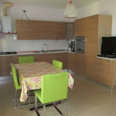 Catia Villa Policoro